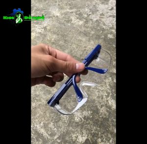 Kính bảo hộ lao động chống bụi và bảo vệ mắt C-MART H0002 - gọng xanh tròng trong suốt và tròng đen - KIOT ĐỒ NGHỀ