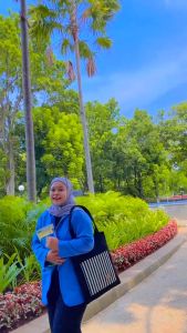 Tote Bag Kanvas Pria / Wanita Trendy Motif Print Besar Pakai Resleting Jean Tote cowok simpel