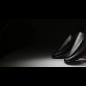 Shoes Men Waterproof Easy To Wear Running Shoes Men Comfortable New Peas Shoes Sports Shoes for Men Fashionable Wild Casual 3 Color Sneakers Men Walking Shoes