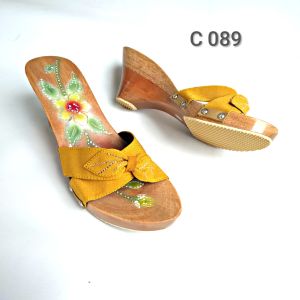 Kelom geulis silang daun ukir airbrush bunga / Sandal bakiak modern