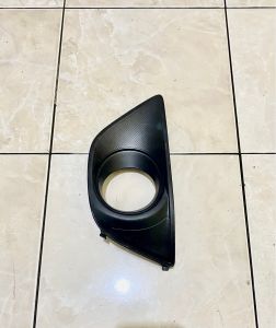 Cover foglamp / Ring foglamp bagian Depan Grand New Innova
