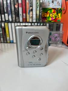 เครื่องเล่นเทป Panasonic RQ-CR-18V ระบบ Stereo