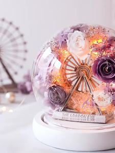 ของขวัญวันวาเลนไทน์ชิงช้าสวรรค์ดอกไม้นิรันดร์ฝาครอบแก้วสำเร็จรูปไฟกล่องของขวัญสำหรับแฟนสารภาพรักนิรันดร์เครื่องประดับกุหลาบ