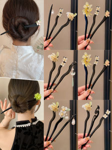PINK EMPRESS | Elegant Chinese Black Sandalwood Tassel Hair Pin