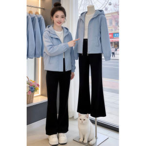 Shalldoer | Youthful Slim Fit Womens Short Hooded Jacket