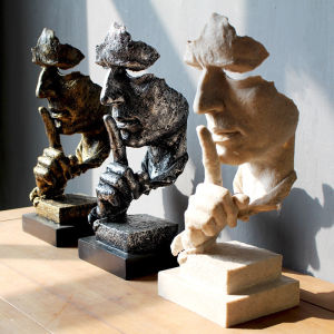 Nordic Creative Silence is a golden statue retro Small office/home office decoration resin material thinker sculpture modern art resin home decoration