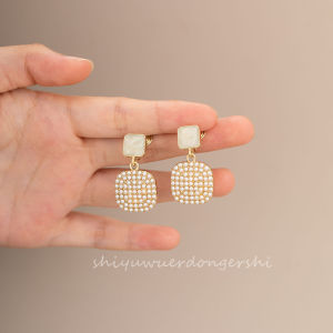 French Vintage Pearl Embedded Geometric Square Fashionable Elegant Lady Style No Piercing Mosquito Coil Ear Clip Alloy Handmade