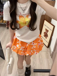 กระโปรงสั้นทรงเอสีส้ม ดีไซน์ไม่ซ้ำใคร ฤดูร้อน 2025 กระโปรงทรงดอกไม้ สไตล์ชนบท ความยาวปานกลาง เอวสูง ลำลอง