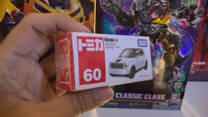Xe Mô Hình Tomica No.60 Honda e - Xe Điện Thông Minh Tỷ Lệ 1/61 - Takara Tomy Chính Hãng