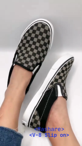 รองเท้าSlip on รองเท้าสวม รองเท้าแฟชั่น รองเท้าผู้ชาย รองเท้าผู้หญิง รองเท้าผ้าใบ