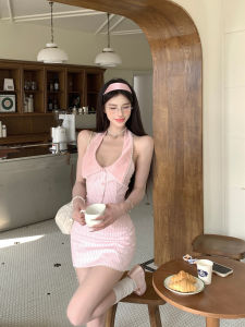 Áo Ba Lỗ Cổ Chữ V Kẻ Sọc Pure Desire Style Áo Phông Nữ Mùa Hè 2025 Bộ Đồ Hai Mảnh Áo Vest Cổ Treo Gợi Cảm