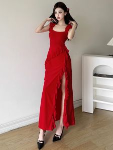 ชุดเดรสยาวสีแดงเซ็กซี่สไตล์ฝรั่งเศส ชุดราตรีชายหาดสำหรับผู้หญิง ชุดยาวปานกลาง แขนกุด คอเหลี่ยม ทรงเอ