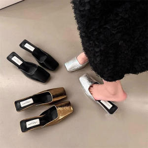 Hong Kong French Style Temperament Closed Toe Half Slippers Womens Spring/Summer 2024 New Arrival Square Toe Silver Fashion Every Night High Heel Sandals