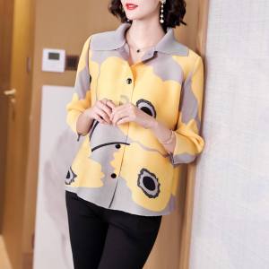 โนวาคุณภาพ⭐หนึ่งคนหนึ่งจีบ⭐ฤดูใบไม้ผลิและฤดูร้อนบางหลวม Lapel พิมพ์เดี่ยว Miyake เสื้อพับสำหรับผู้หญิง2023ใหม่สไตล์แฟชั่น Cardigan Coat