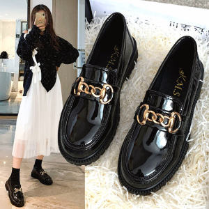 Giày Lười Da Bóng Màu Đen Cho Nữ Mùa Xuân 2025 Giày Đơn Đế Mềm Phong Cách Anh Giày Lười Đế Cao Su Mũi Tròn