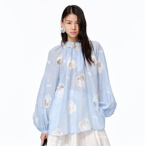 XIAOLI | Áo Sơ Mi V-Neck Thêu Ren