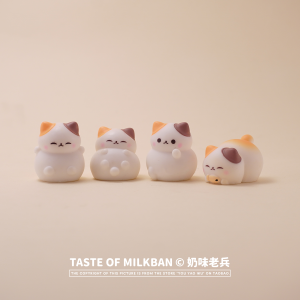 Cute Three-Color Cat Desktop Decoration Cheese Cat Therapeutic Computer Workstation Cartoon Style Resin Material Home Decor