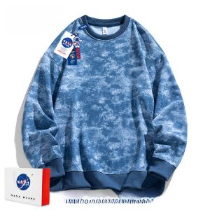 NASA WTAPS มัดย้อมผู้ชาย ลายพราง คอกลม เสื้อสเว็ตเชิ้ต หลวม แขนยาวพอดี ลำลอง เสื้อท่อนบน ฤดูใบไม้ผลิ ฤดูใบไม้ร่วง สไตล์ใหม่ อินเทรนด์ อเมริกัน หลวม ลำลอง แขนยาว เสื้อสเว็ตเชิ้ต