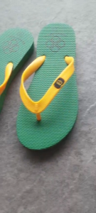 dép xỏ ngón size từ 35 dến 39 có nhiều màu chất liệu cao su quai dẻo mềm mang êm chân siêu bền đế chống trơn trượt tiện lợi đi chơi đi dạo phố.