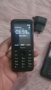 Điện thoại bàn phím i98 Sóng  4G 2sim BẢO HÀNH 12 tháng. 1 ĐỔI 1 TRONG 3 THÁNG