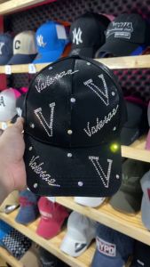 Topi Logo V Valerie Bling Fashion Korea Premium Quality Hitam Putih Pink Pria Wanita HIjab