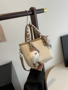 Fashionable Korean Style Bucket Bag: Women's Crossbody Shoulder Handbag Versatile Small Size PU Leather Soft Surface