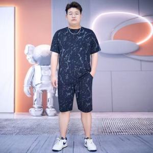 Fat and plus size mens suit ice silk t-shirt summer quick drying thin fit fat loose short sleeved shorts two-piece set