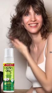 Fluffy Olive Oil Shaping Cream Curly Hair Mousse Hydrating Prevent Dryness Nourishing Elastin Long-Lasting Setting Nourishes Hair And Makes It Smooth And Shiny Hair Styling Tool 207ml