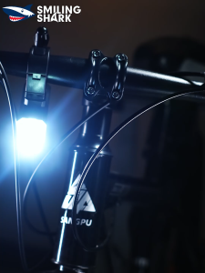 Mỉm cười sahrk Đèn LED xe đạp siêu xe đạp phát sáng ánh sáng 6 chế độ với ánh sáng đỏ đèn sau Loại-C sạc được đi xe đạp ánh sáng không thấm nước ngoài trời đêm đi xe đạp ánh sáng qxd402