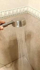 Tay sen vòi sen tăng áp cao cấp có hạt lọc kháng khuẩn siêu bền phù hợp với mọi loại dây sen phổ thông.