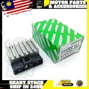 YAMAHA Y110/Y110-OLD/Y 110/Y110SS/Y110 SS/Y110-SS/SS-1/SS-I [AAK] REGULATOR & RECTIFIER ASSY REC & REG ASSY (STANDARD) REGULATOR REC COMP RECTIFIER COMPLETE KATAU MOTOR KATAO MOTOR KATAB LAMPU MOTOR Y110SS AAK GENUINE PARTS HIGH QUALITY (MADE IN MALAYSIA)