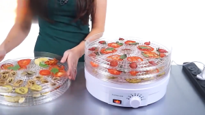 【xiaoai】เครื่องอบผลไม้ขนาดใหญ่ 5 ชั้น เครื่องอบผลไม้ 9 ลิตร เครื่องเป่าลมร้อน เครื่องทำน้ำผลไม้ ระบบลมร้อน เครื่องอบเนื้อขนาด 360W เครื่องทำขนมหวาน เป็นต้น ใช้เทคโนโลยีการล่าสัตว์ในการอบผลไม้และอาหาร.