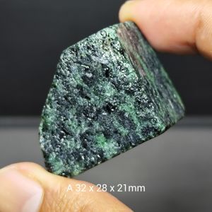 batu akik ruby tanzania / bongkahan batu ruby / batu akik / lempengan batu ruby / batu rubi