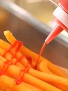 เครื่องหั่นมันฝรั่ง เครื่องทำเฟรนฟรายพิเศษแบบใช้มือ Extruder เครื่องมือคู่มือกดแป้งสแตนเลส แถมตะแกรงทอดฟรี1ชิ้น