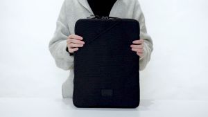 Hellolulu กระเป๋าสะพายข้างได้ กระเป๋าสะพายไหล่ กระเป๋าเคลือบกันน้ำ กระเป๋าคอมพิวเตอร์พกพา เคสโน้ตบุ๊ก สำหรับใส่แล็ปท็อป MacBook Pro 16 นิ้ว ช่องใส่เอกสาร A4 ใช้งานได้ 3 แบบ พกพาแบบถือ รุ่น EILIF (ECO Edition) 3-way 16" Laptop Case ( BC-H50391 )