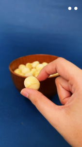 Big Nuts Lightly Roasted Macadamias Nuts (Halves) (Unsalted) 500g Value Pack / Kacang Macadamia - Halal Certified