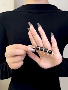 Waistband waistband pin waistband magic fixed clothes cardigan buckle needle sweater anti-leakage brooch pearl insert