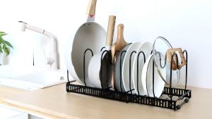 Kệ gầm bếp để vung nồi xoong chảo JXN10 phiên bản 10 nan bọc Silicone có sóng