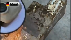 German tools Mata Batu Poles 4\\\" 6mm Gerinda potong Cutting Potong Flexible Fleksibel\\n\\nGERMAN TOOLS Store: Kami hanya memilih produk yang bagus.\\n\\n Apa Itu Alat Potong Fleksibel?\\n\\nAlat potong fleksibel adalah alat kerja yang dirancang untuk memotong berbagai material dengan mudah dan efisien. Alat ini memiliki kemampuan untuk mengubah posisi dan sudut pemotongan, sehingga dapat digunakan dalam berbagai situasi dan aplikasi. Alat potong fleksibel biasanya terdiri dari motor listrik, handle, dan mata potong.\\n\\n Bagaimana Menggunakan Gerinda Potong Flexible?\\n\\nUntuk menggunakan gerinda potong fleksibel, pertama-tama pastikan Anda memahami instruksi penggunaan yang disediakan oleh produsen. Pastikan alat tersebut aman dan stabil sebelum digunakan. Selanjutnya, pasang mata potong sesuai dengan jenis material yang akan dipotong. Gunakan alat ini dengan hati-hati dan mengikuti langkah-langkah yang disediakan dalam instruksi penggunaan.\\n\\n Kelebihan Menggunakan Alat Potong Fleksibel\\n\\nMenggunakan alat potong fleksibel memiliki beberapa keuntungan, seperti:\\n\\n- Memudahkan pekerjaan dan meningkatkan efisiensi.\\n- Memiliki fleksibilitas dalam mengubah posisi dan sudut pemotongan.\\n- Mampu memotong berbagai jenis material dengan mudah.\\n\\n Keunikan Mata Batu Poles 4\\\" 6mm\\n\\nMata batu poles 4\\\" 6mm adalah salah satu produk unggulan dari GERMAN TOOLS Store. Mata batu poles ini memiliki beberapa keunikan, seperti:\\n\\n Variasi Ukuran Mata Batu Poles\\n\\nMata batu poles 4\\\" 6mm tersedia dalam berbagai ukuran, yaitu 100X2.5X16MM dan 100X6X16MM. Variasi ukuran ini memungkinkan pengguna untuk memilih ukuran yang sesuai dengan kebutuhan mereka.\\n\\n Teknologi Terbaru Dalam Mata Batu Poles\\n\\nMata batu poles 4\\\" 6mm dirancang dengan teknologi terbaru, sehingga mampu memberikan hasil pengamplasan yang halus dan akurat pada berbagai jenis material seperti besi, baja, stainless steel, dan sebagainya.\\n\\n Kelebihan Peralatan Kerja German\\n\\nPeralatan kerja German memiliki beberapa keuntungan, seperti:\\n\\n Garansi Produk Asli & Asli\\n\\nSemua produk GERMAN TOOLS Store dijamin asli dan asli. Ini memberikan kepercayaan kepada pelanggan bahwa mereka mendapatkan produk berkualitas tinggi.\\n\\n Cincin Logam Tanpa Karat & Bahan Berkualitas Tinggi\\n\\nPeralatan kerja German dirancang dengan cincin logam tanpa karat dan bahan berkualitas tinggi, sehingga memiliki ketahanan tarik dan benturan yang tinggi serta kinerja keamanan yang tinggi.\\n\\n Peringatan & Evaluasi Layanan\\n\\n Video Unboxing Saat Barang Diterima\\n\\nJANGAN LUPA MELAKUKAN VIDEO UNBOXING SAAT BARANG DITERIMA. APABILA TIDAK ADA, SEGALA BENTUK COMPLAIN TIDAK KAMI TERIMA.\\n\\n Menilai Produk & Layanan Kami\\n\\nSetelah menerima produk, jika menurut Anda produk dan layanan kami tidak buruk, tolong berikan penilaian positif kepada kami. Kami sangat menghargai umpan balik dari pelanggan kami.\n}