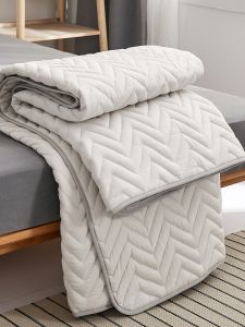 DOHIA | Anti-slip Protection Bed Pad