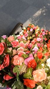 mcute พร้อมส่ง เถาวัลย์กุหลาบปลอม พวงกุหลาบประดิษฐ์ 45 ดอกเล็ก 2.5m ของตกแต่งบ้าน ตกแต่งวันหยุดงานแต่งงาน