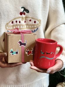 Adorable Christmas Dog Ceramic Mugs Red Waist-Cinching Water Cups Coffee Gifts Box Packaging Student Friendly 301mL-400mL Capacity