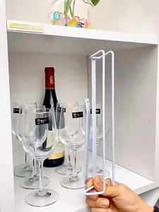 High-legged cup storage rack wine glass shelf inverted wine cabinet no drilling required for home use light luxury high-end decorative item