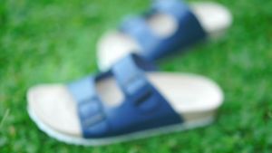 Sandal Flat Platform Wanita: Jenis & Tips Memilih