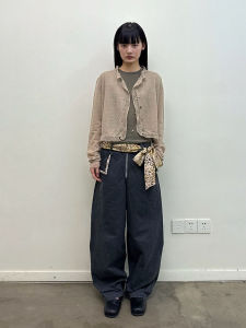 NEVERSEEZ เสื้อคาร์ดิแกนถักสั้นสไตล์สตรีท คอวี แขนยาว ปิดด้วยกระดุม ผ้าผสมนิตยูเรียไนลอนโพลีเอสเตอร์โพลีอะซิเตท