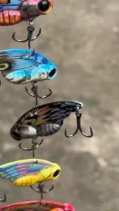 MỒI CÁ SẮT CÁNH BƯỚM  3D Action CỰC MẠNH THU HÚT CÁ RẤT CAO 8G VỚI  14G LƯỠI BA TIÊU SẮC BÉN