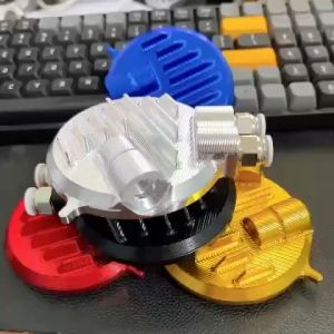 (Mẫu hot 2025 nhé Ae) Nắp Cam Tròn Lớn cho xe Wave 100 / Dream >Có cảm biến Làm bằng nhôm CNC nguyên khối 3D Có Lỗ Ống Thông Hơi.Gắn như zin Ae vô chọn ngay nhé!!!