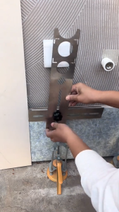 เครื่องตัดกระเบื้องเซรามิค 360° ปรับได้ พร้อม Locator ระบุตำแหน่งเจาะ - เครื่องมือก่อสร้างแม่นยำ สำหรับหินอ่อน กระเบื้อง