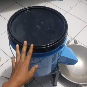 mesin pencacah sayur dan rumput untuk ternak Coper Multifungsi Listrik 150 Watt Entok Ayam Tipe HZ04