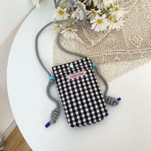กระเป๋าสะพายข้างผ้าลายสก็อตขนาดเล็กแบบสะพายข้างผ้าใบสไตล์เกาหลีสำหรับผู้หญิง กระเป๋าใส่โทรศัพท์มือถือแบบอเนกประสงค์